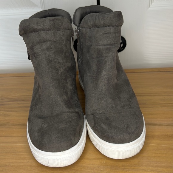 Madden Girl Shoes - Madden Girl Wedge High Top Sneakers Gray Suede with side zipper Size 9